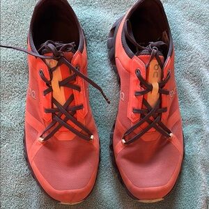 On Running bright Orange/Red Athletic Shoes with Modern Silhouette